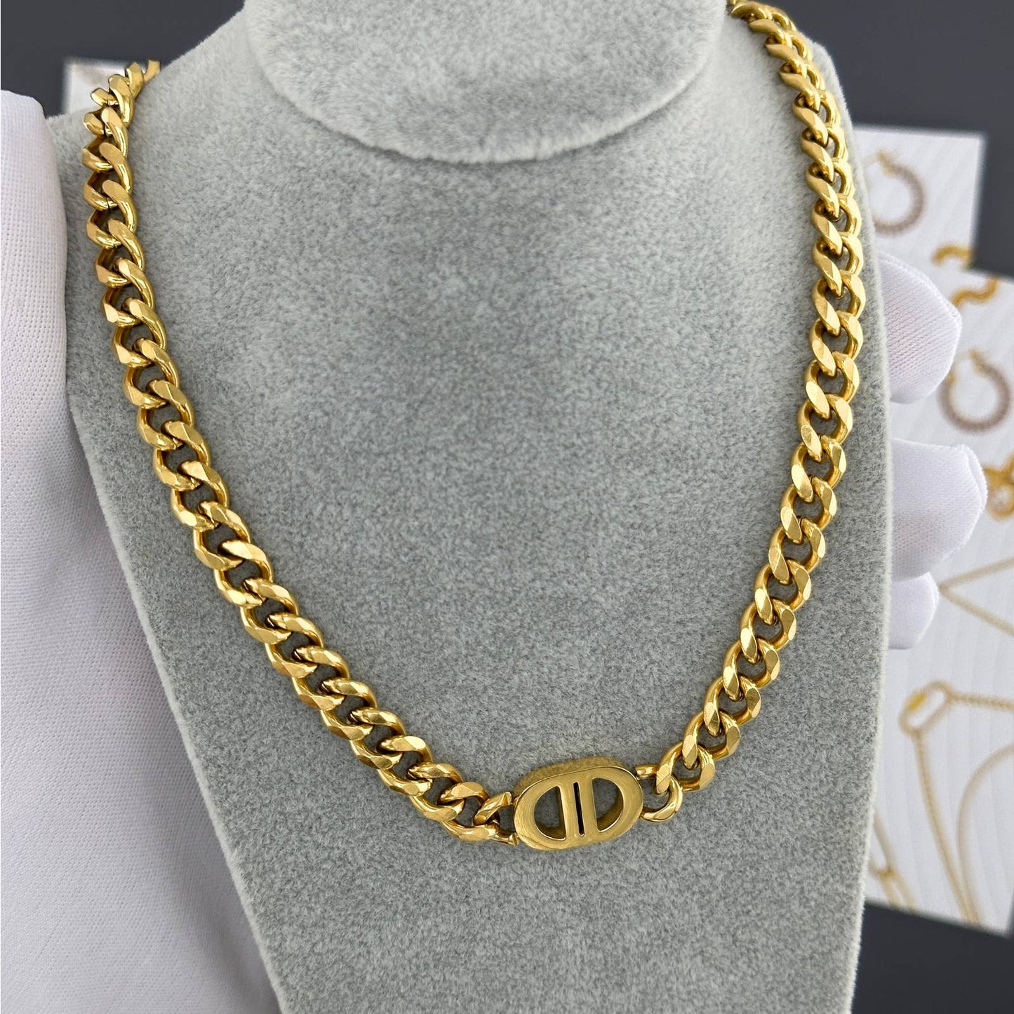 Valor Chain Necklace