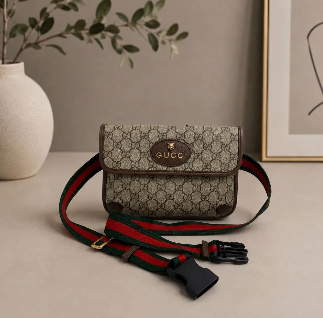 Gucci Neo Vintage GG Supreme Unisex Belt & Sling Bag