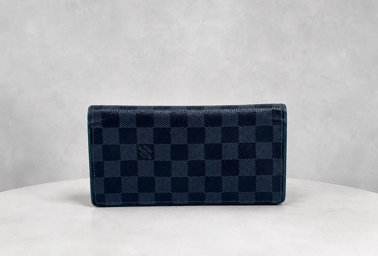 Louis Vuitton Brazza Wallet Damier Graphite – Blue Contrast Stitching